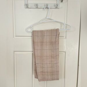 Zara M beige cropped pant, perfect business casual attire